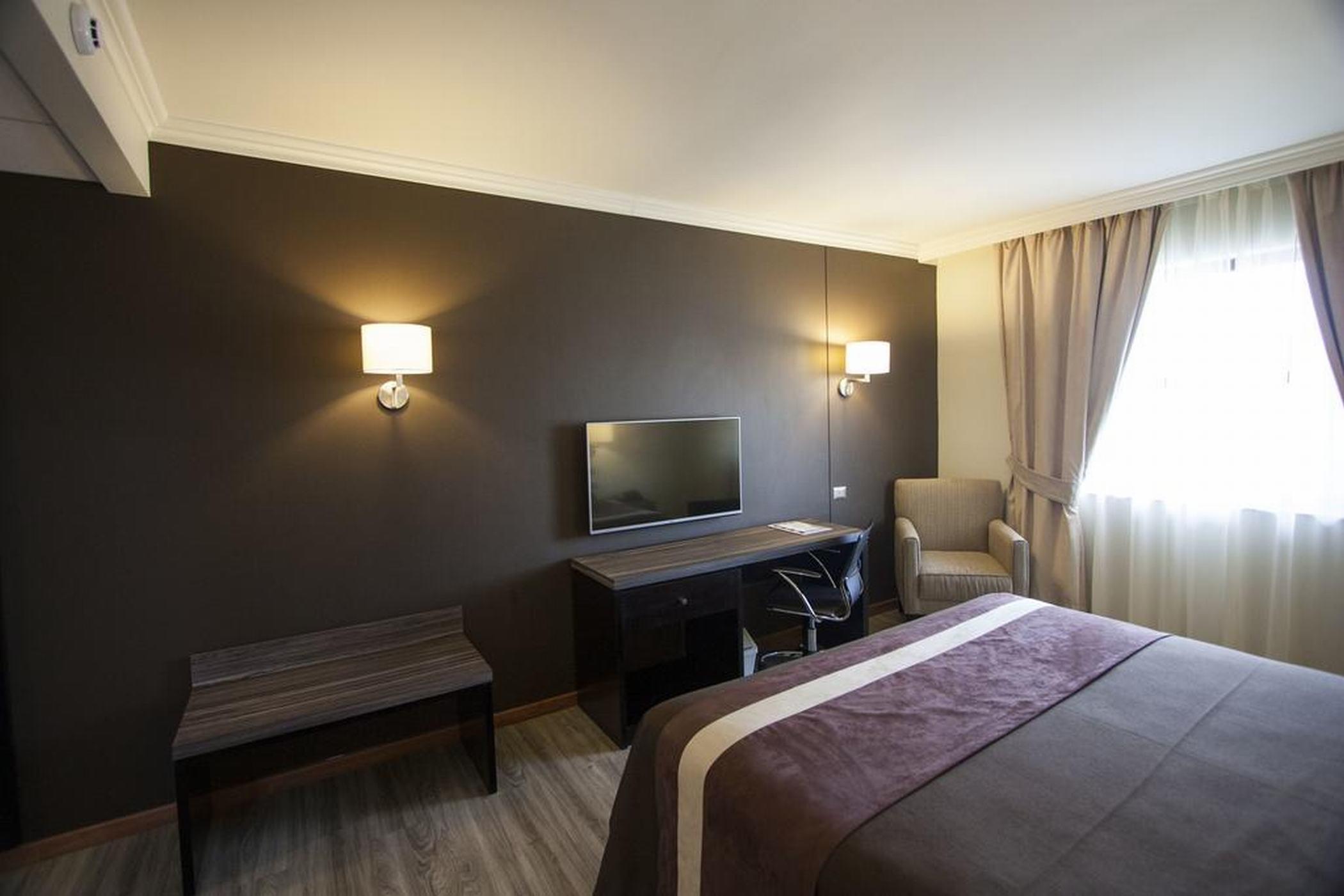 Hotel Diego De Almagro Osorno Luaran gambar